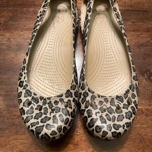 CROCS Women's Animal Print Flats